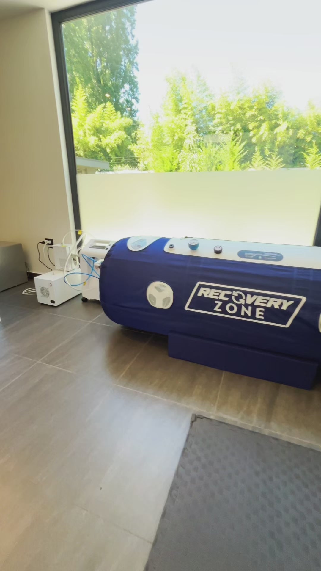 Cargar vídeo: Cámara Hiperbárica OxyZonePro 1,5 ATA